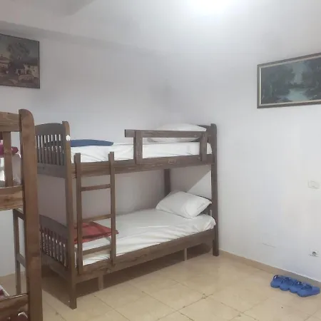 Hostel Split Rock Tirana