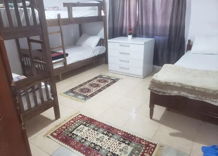 Split Rock Vandrerhjem Tirana