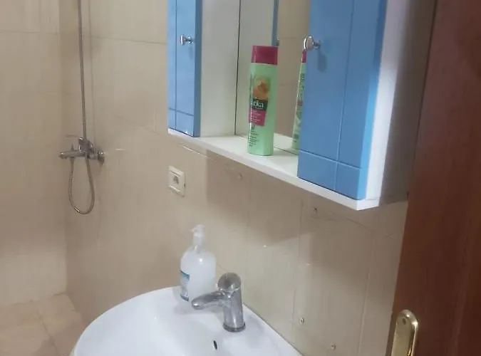 Vandrerhjem Split Rock Tirana