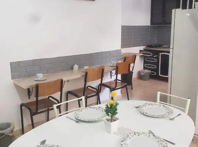 Split Rock Vandrerhjem *