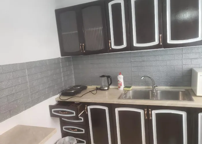 Split Rock ティラナ