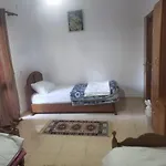 Split Rock بيت شباب *